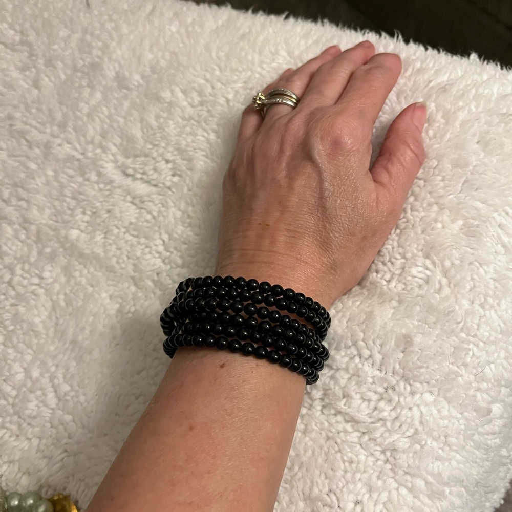 Bundle: Assorted Vintage Bracelets & Necklaces In… - image 3